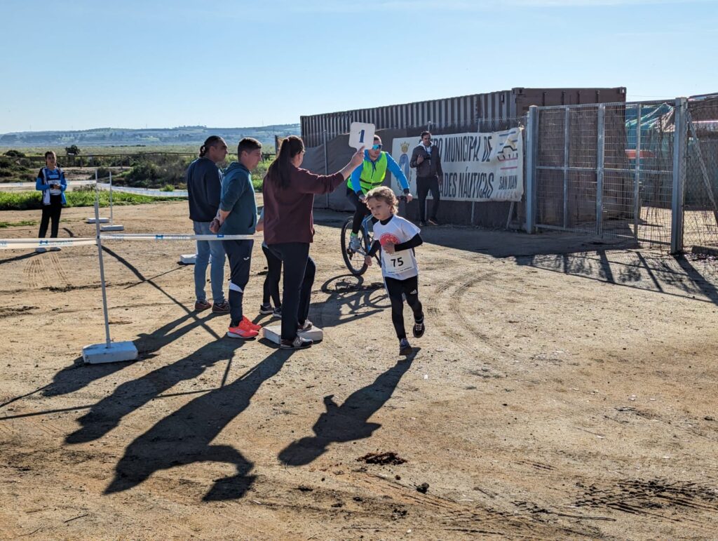 El Club participó en la VIII edición de la carrera «Miguel Beltrán»