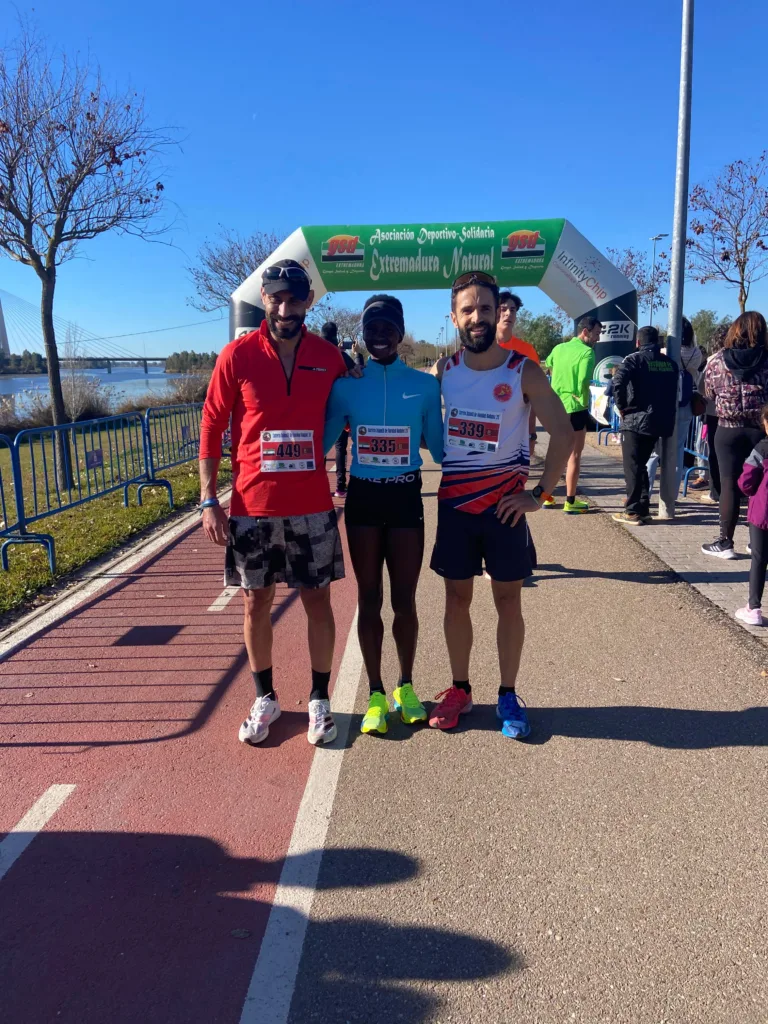 Alejandro Illan segundo en la II Carrera Infantil de Navidad en Badajoz