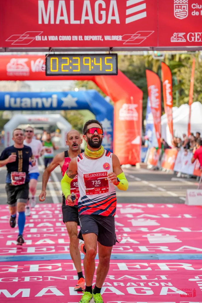 Alejandro Illan, pone el listón muy alto en el record del Club de Maraton
